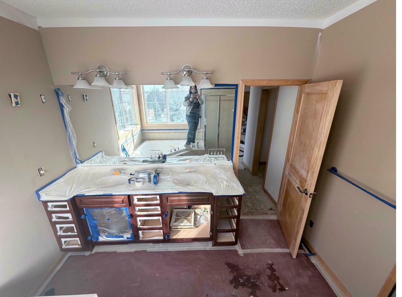 Highland Hills primary bath before — dated vanity